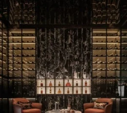 Chandeliers & Ceiling